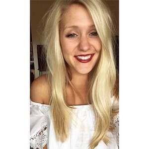 Meet your Posher, Amelia